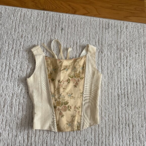 Baggy Threads Vintage Corset - Picture 2 of 4